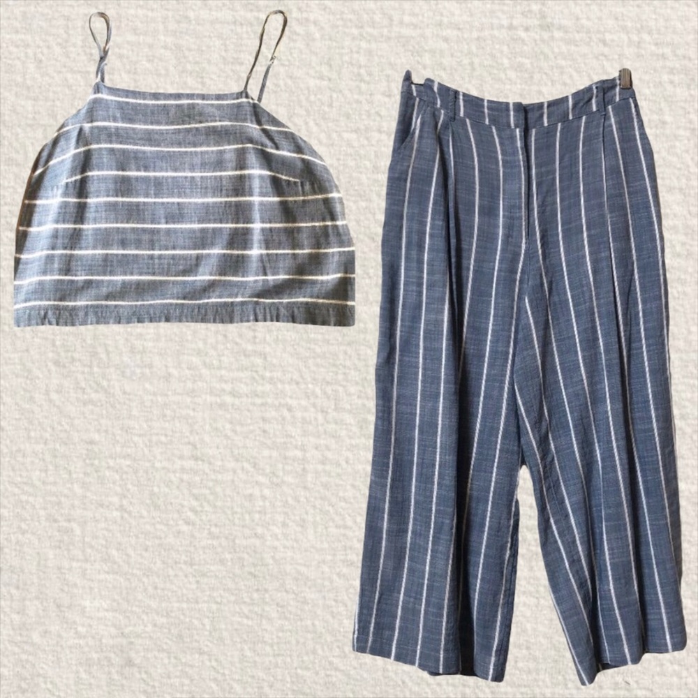 Universal Thread Blue & White Stripe 2 Piece Set